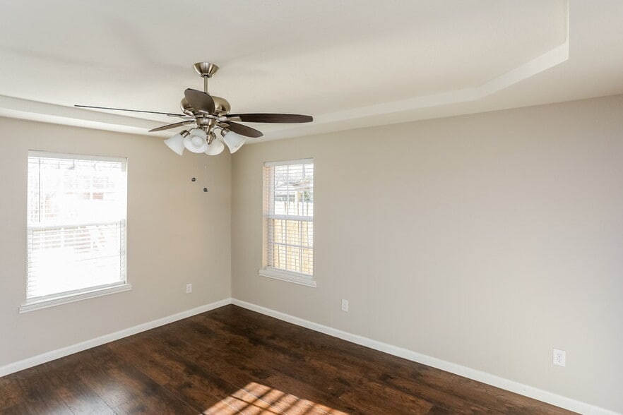 Building Photo - 808 Quinette Dr