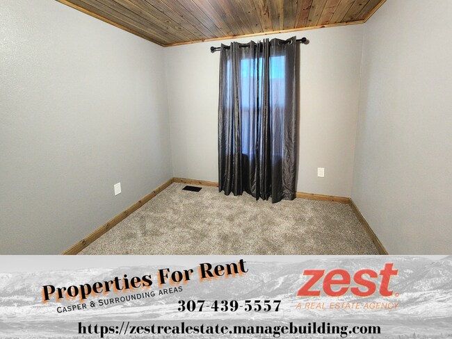 Building Photo - 1012 N Kimball St