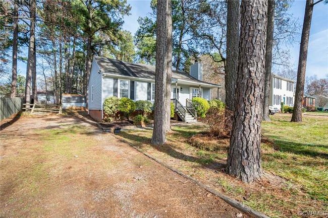 Building Photo - 9008 Stonebrook Dr