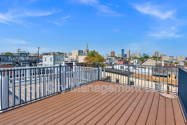 Building Photo - 434 E Fort Ave