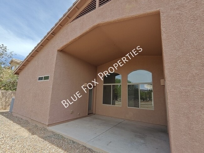 Building Photo - 5322 W Olivine Dr