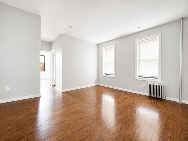 Floorplan - 546 Isham Street