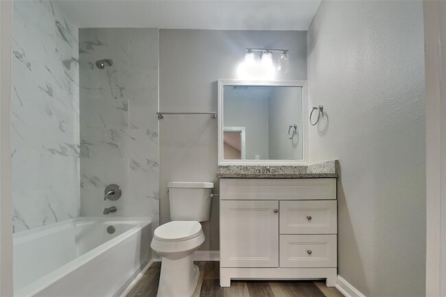 Building Photo - 7102 Blanco Pines Dr