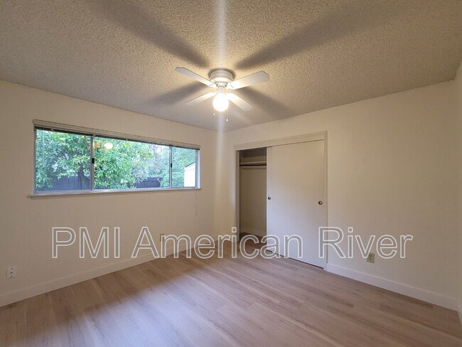 Building Photo - 6349 Seastone Way