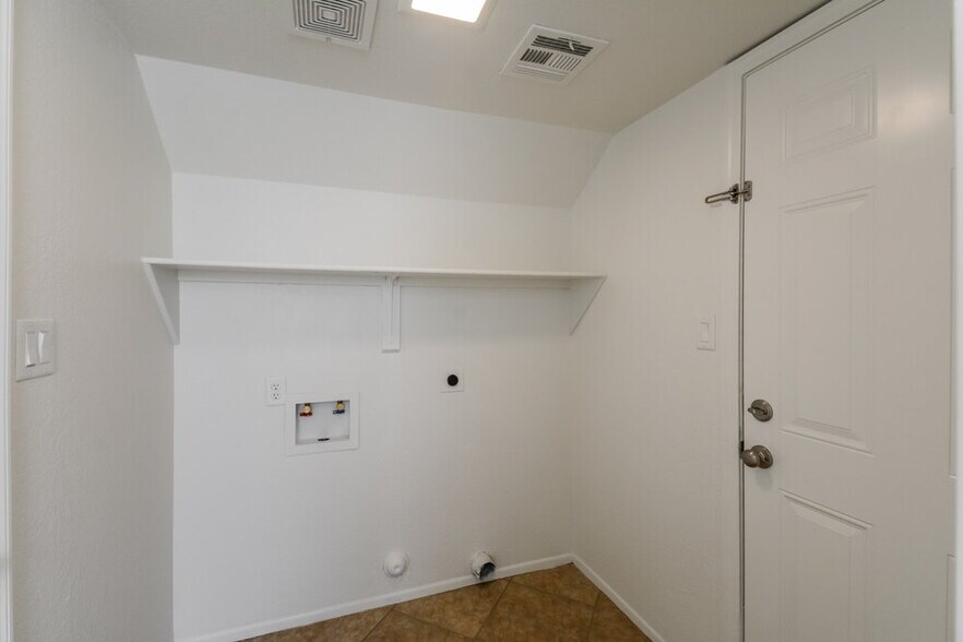 Building Photo - 3719 W Camino Real
