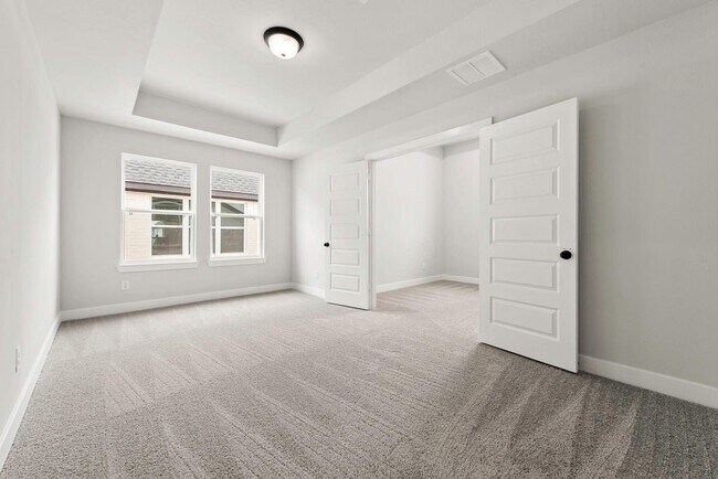 Building Photo - 31247 Riley Hts Dr