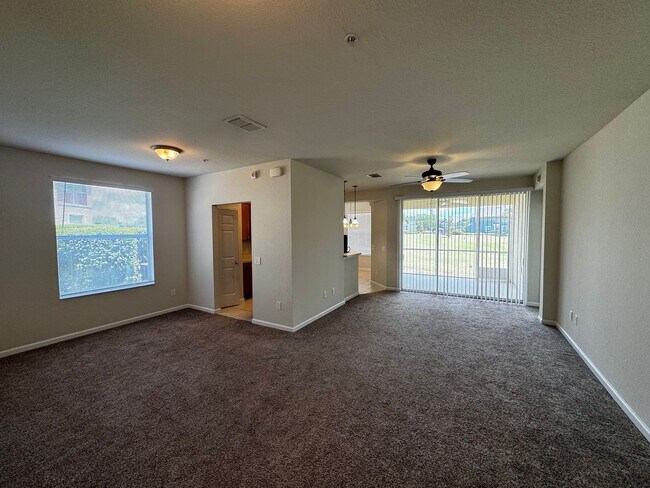 Building Photo - 4401 SW 52nd Cir