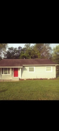 Building Photo - 8 Signal Park Ln