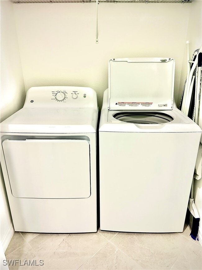 Building Photo - 14211 Heritage Landing Blvd