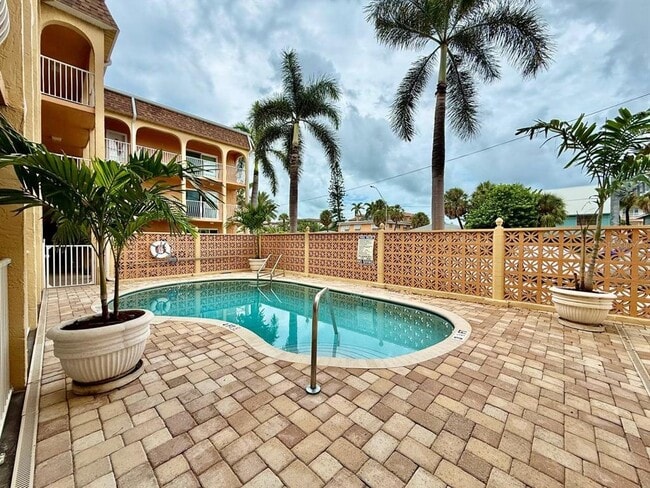 Building Photo - 3575 Gulf Blvd