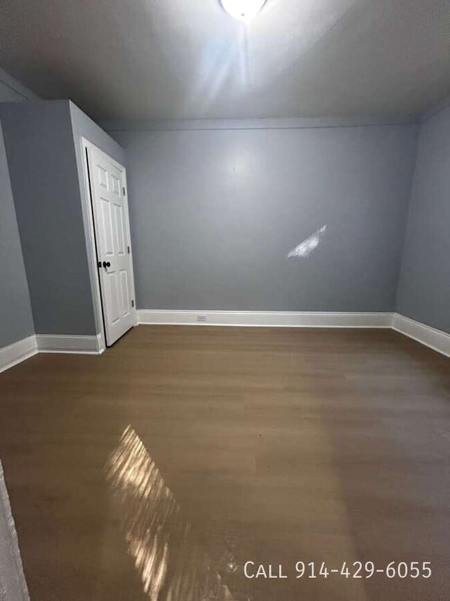 Building Photo - 51 S High St