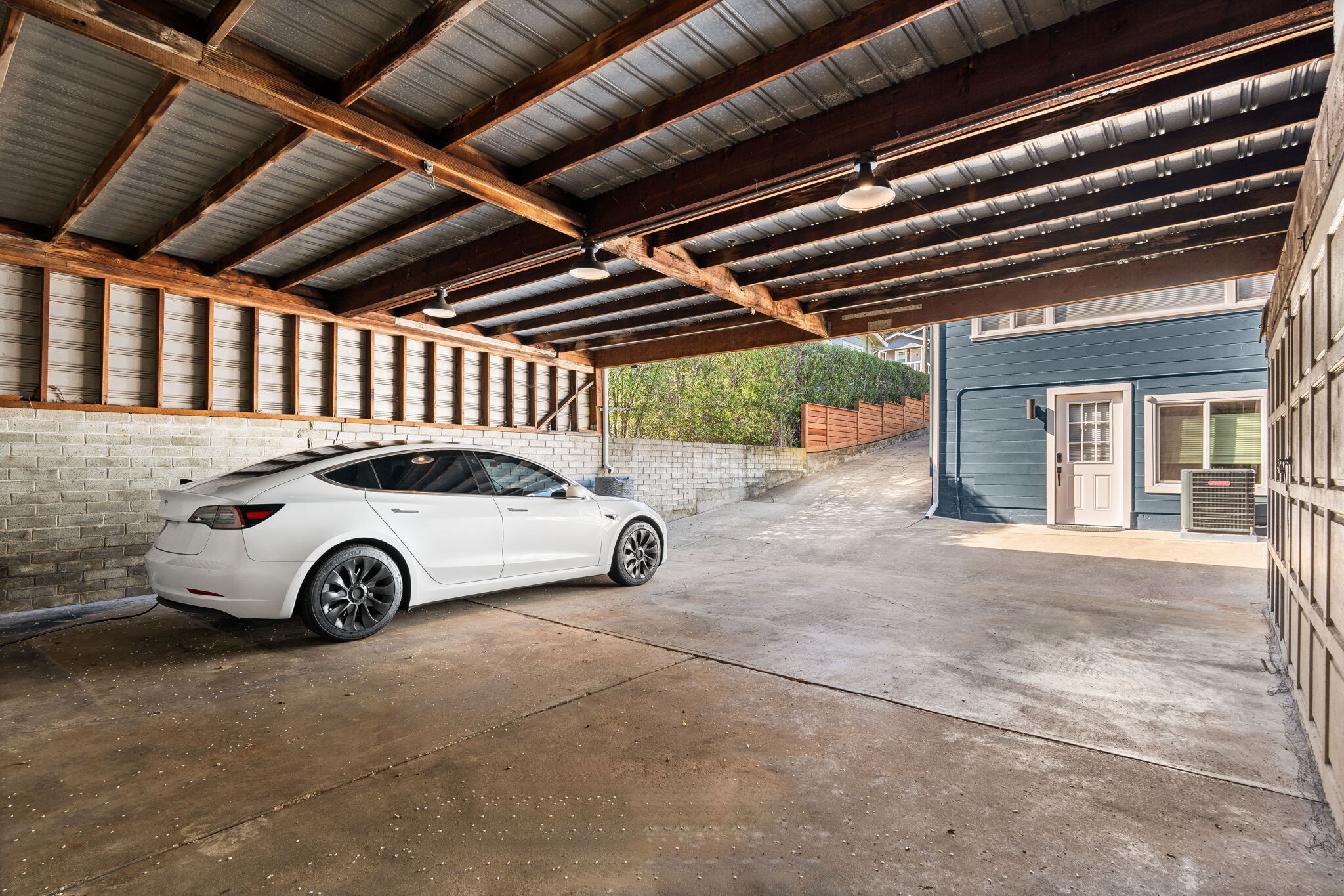 Building Photo - 8124 Greenly Dr