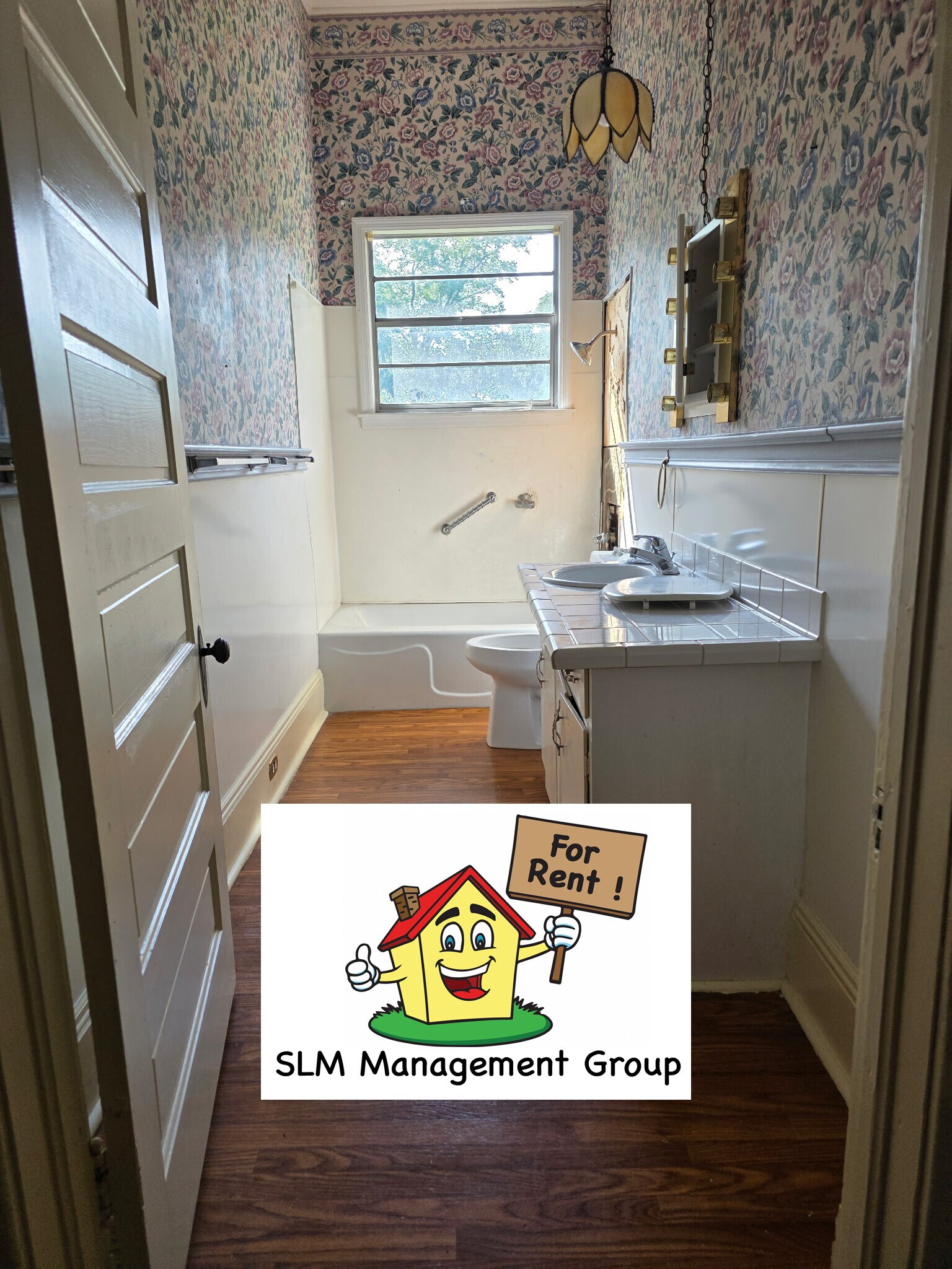 Building Photo - 215 Bethel St