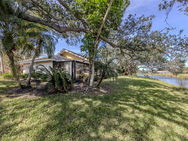 Building Photo - 268 Southampton Dr