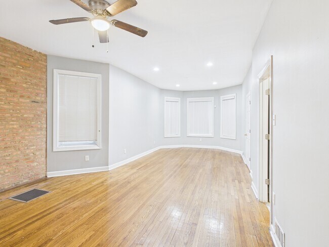 Building Photo - 6639 S Bishop St