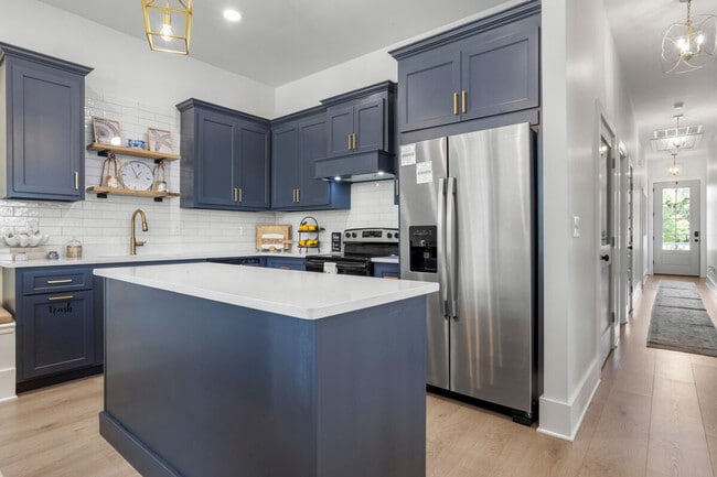 Building Photo - 1472 Georgia Pl