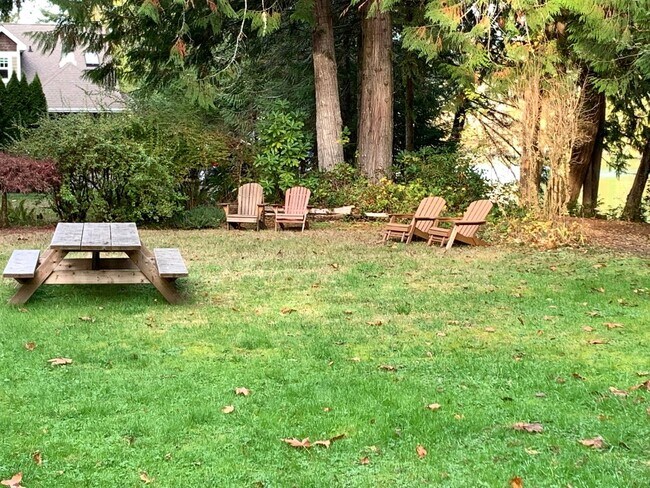 Building Photo - Charming 1BR House in Shelton