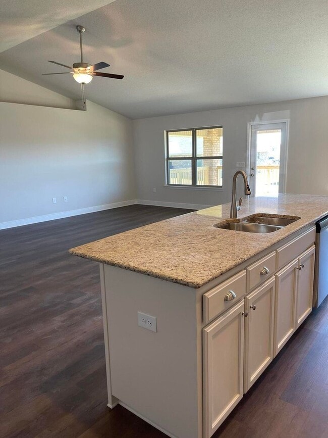 Building Photo - Newest/Largest home on the market in Crest...