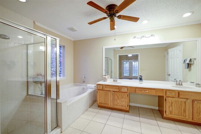 Building Photo - 60 W Indian Sage Cir