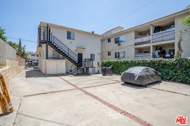 Building Photo - 2963 San Marino St