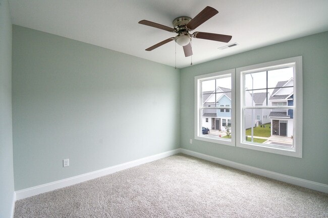 Building Photo - END UNIT Townhome-Pond View-Detached Garag...