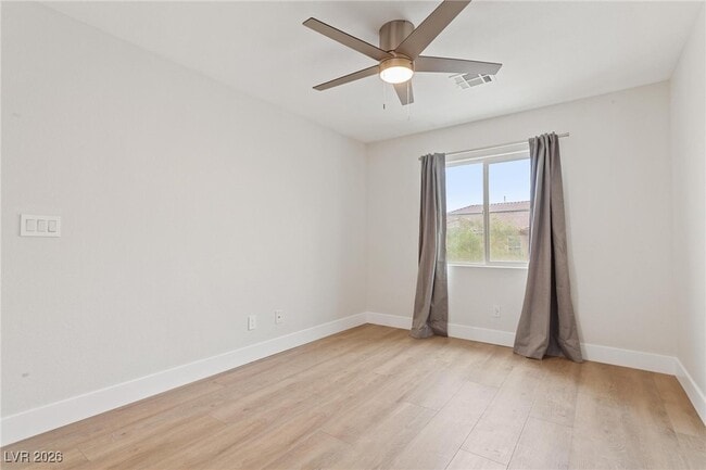 Building Photo - 802 Warwick Castle Dr