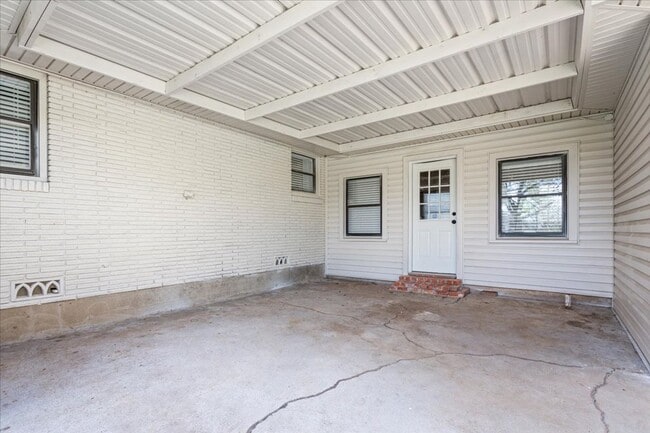 Building Photo - Single-Family Home For Lease on Braemar Drive