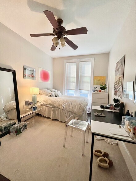 Building Photo - 719 Parker St