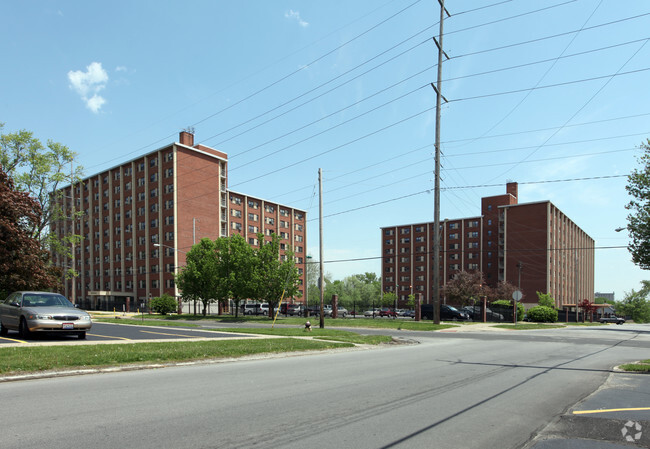 Building Photo - Riverview Apartments