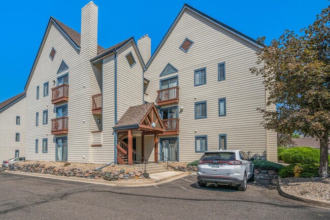 Building Photo - 6380 S Boston St