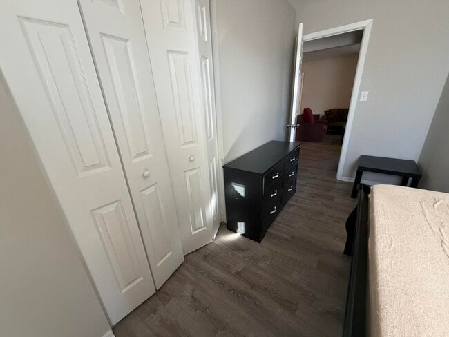 Building Photo - 203 Wheaton Ct