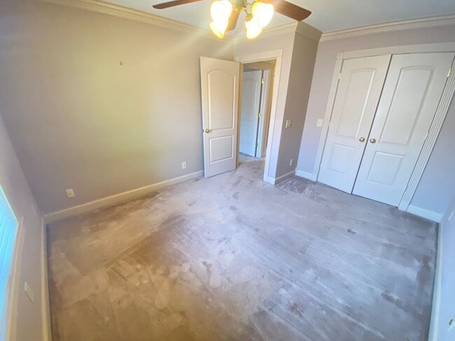 Building Photo - Beautiful home in Fairways subdivision off...