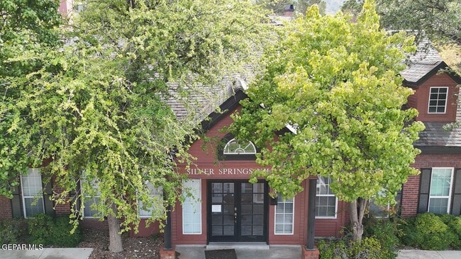 Building Photo - 31 Stratford Hall Cir