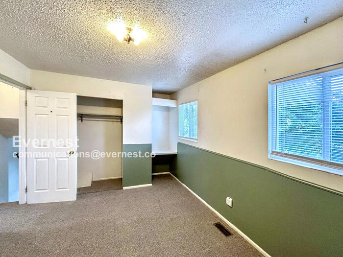 Building Photo - 2609 Granada Dr