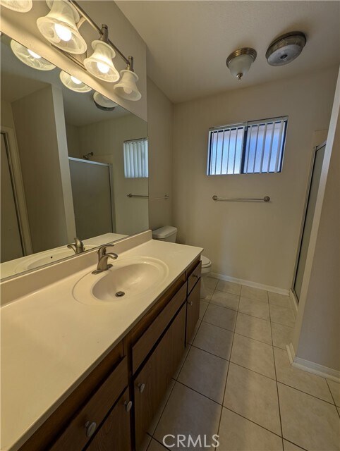 Building Photo - 27535 Lakeview Dr
