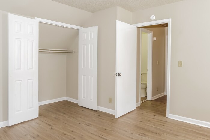 Building Photo - 387 Ita Ann Ln