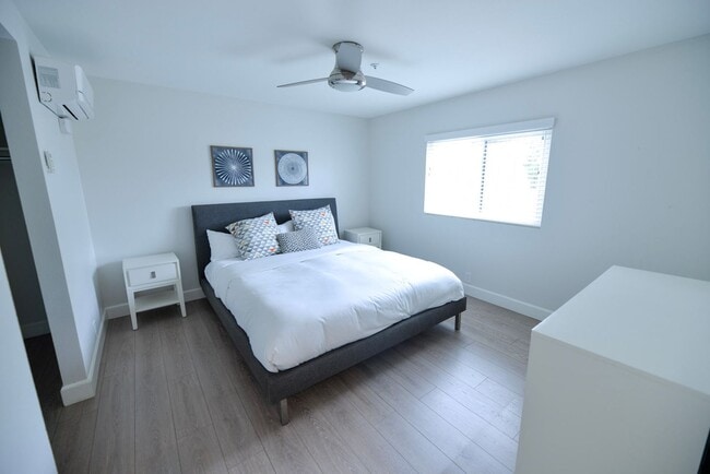 Building Photo - 259 Avenida Granada