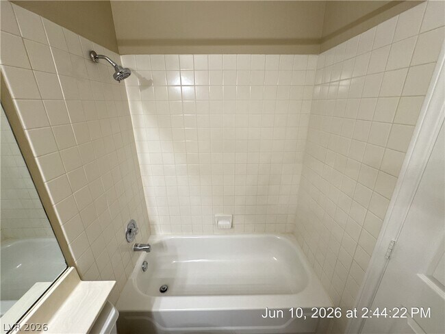 Building Photo - 194 Kachina Dr