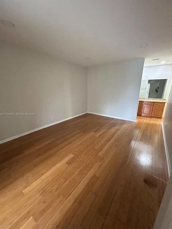 Building Photo - 3299 Cocoplum Cir