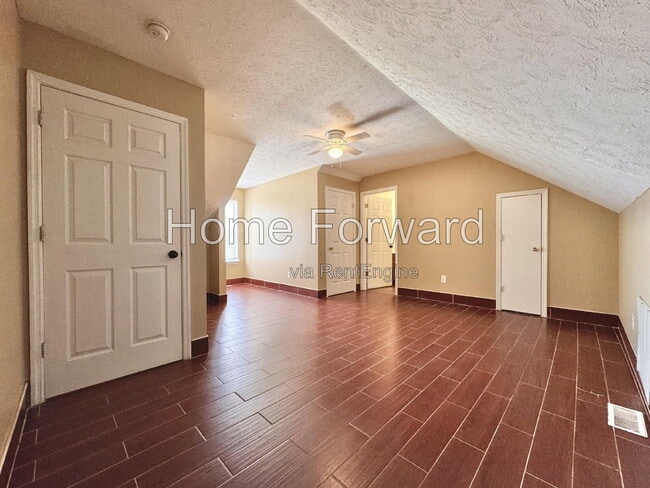 Building Photo - 102 Manna Dr