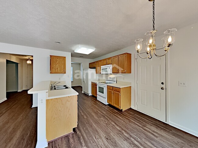 Building Photo - 800 Cainbrook Ct