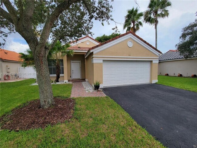 Building Photo - 928 Falling Water Rd