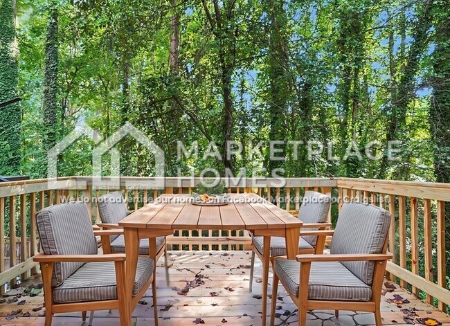 Building Photo - 956 Windwood Ct
