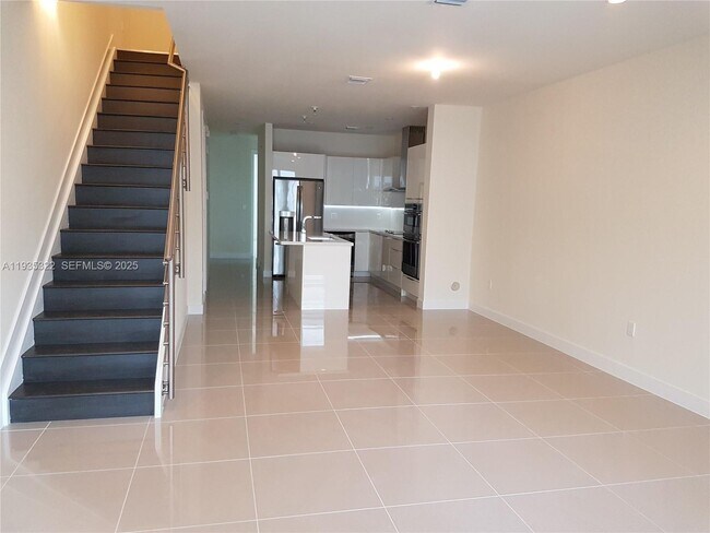 Building Photo - 10245 NW 63rd Terrace