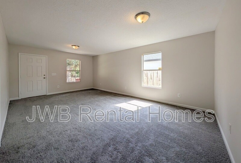 Building Photo - 8460 Kona Ave