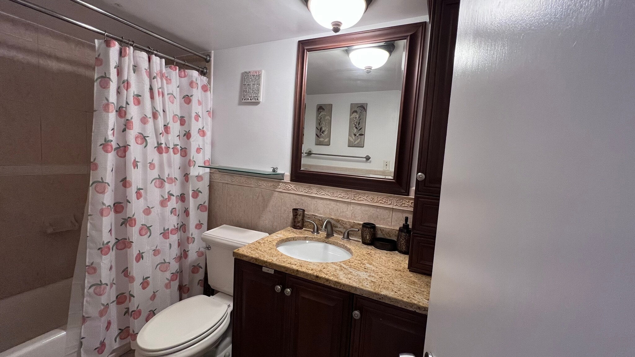 Building Photo - 5161 Collins Ave