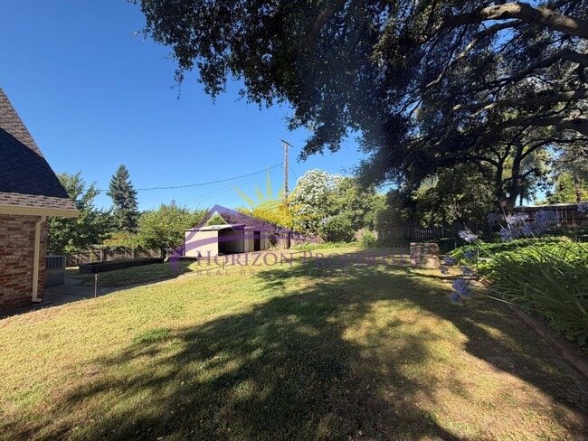 Building Photo - 3 Bed 2.5 Bath 2,027 sqft Fair Oaks Home with bonus office