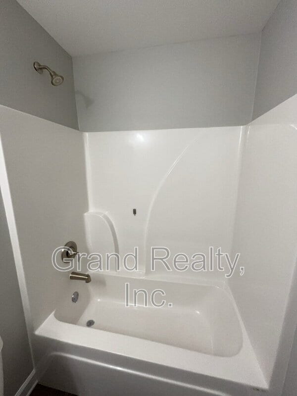 Building Photo - 4010 Roxies Ln