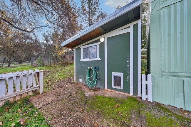 Building Photo - Cozy 1 Bedroom ADU With Stunning Pasture & Pond Views in Rescue!