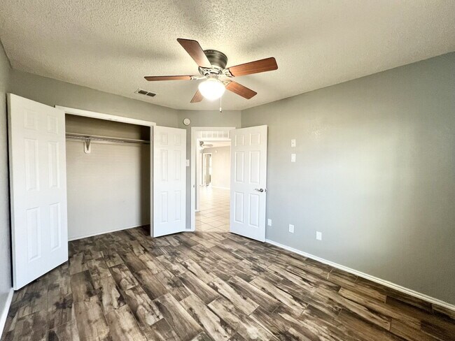 Building Photo - Adorable 3/2/2 in Frenship Memorial!